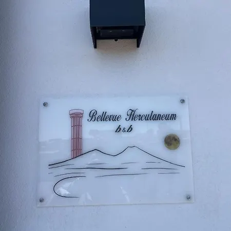 Bellevue Herculaneum Couette-café 4*